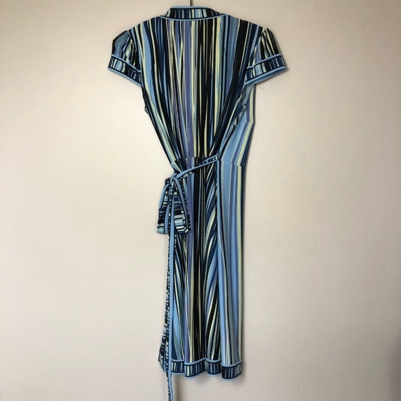 BCBGMaxAzria Blue Stripe Wrap Dress XS EUC - Picture 3 of 8